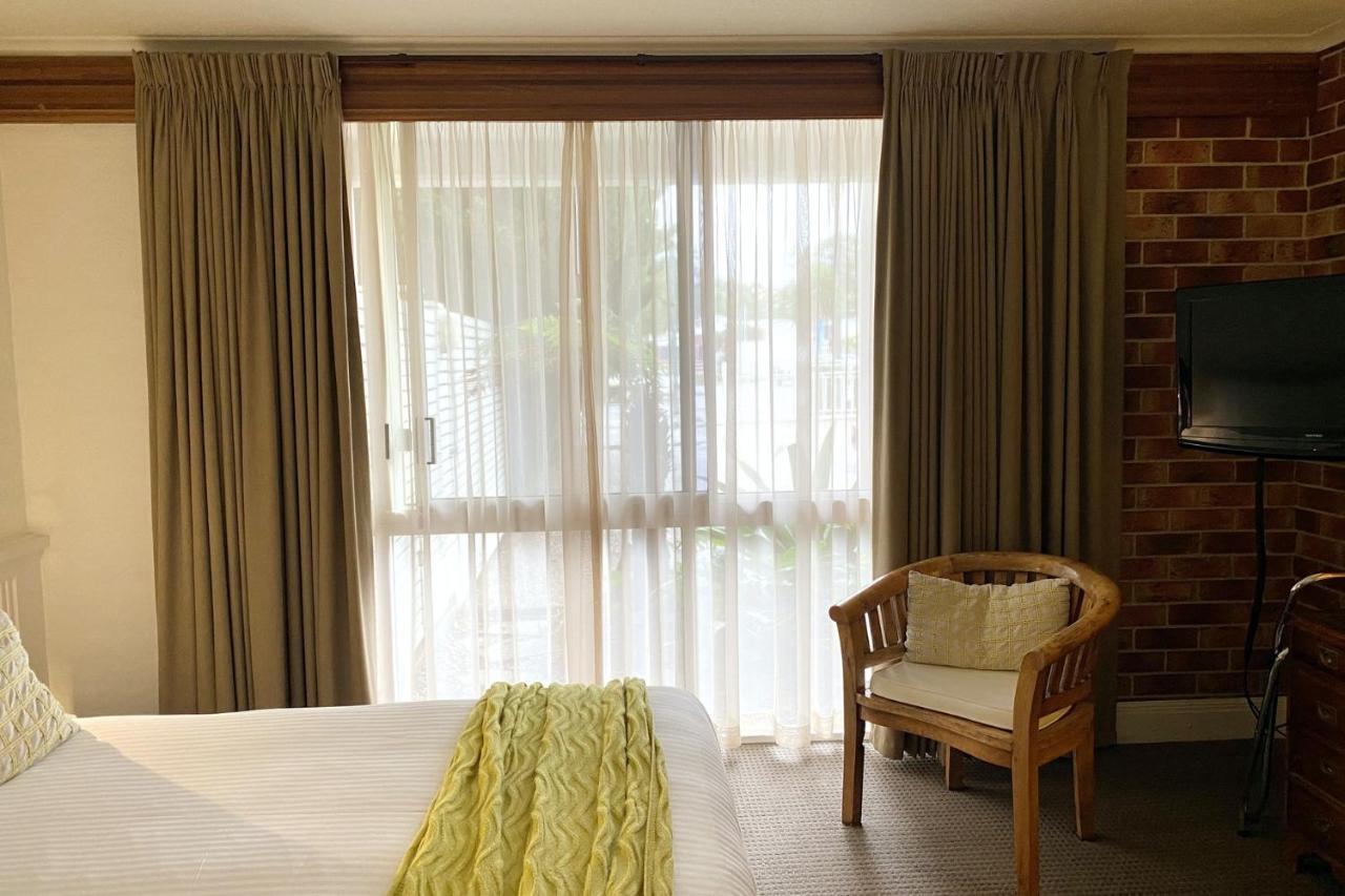 Bay Breeze Boutique Accommodation Батманс-Бэй Экстерьер фото